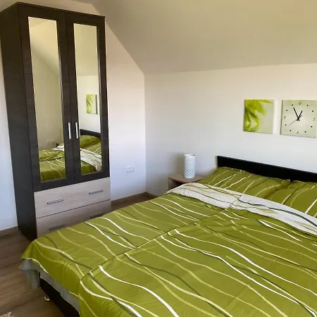 Appartamento Balaton Family Apartman Balatonfůzfő