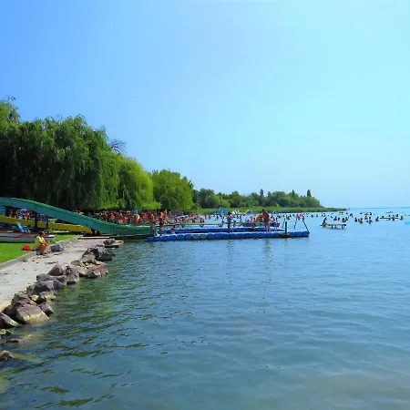 Appartamento Balaton Family Apartman *