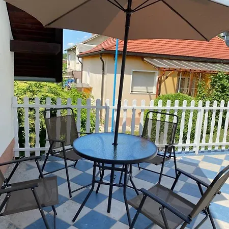 Balaton Family Apartman Balatonfůzfő
